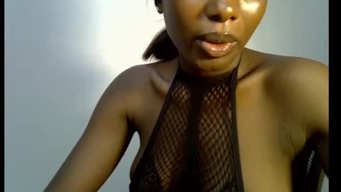 Snapshot of melanine_floral chatting on February 20, 2025, 6:39 am Praiz online show from February 20, 2025, 6:39 am