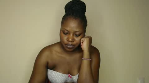 melaningoddess30 online show from January 28, 2025, 8:14 am