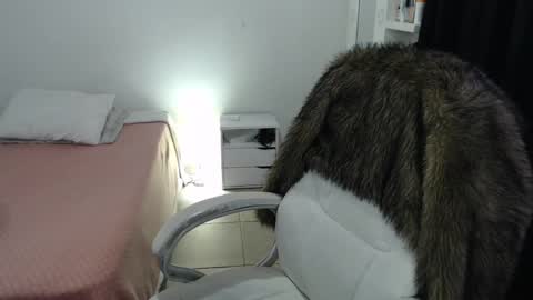 Melannie online show from September 21, 2025, 5:31 am