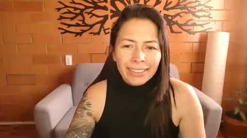 Melanny online show from October 4, 2025, 12:47 pm