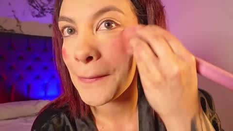 Snapshot of melanny_luv chatting on June 4, 2026, 9:43 pm MelanyLuv online show from June 4, 2026, 9:43 pm