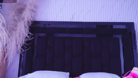 Snapshot of melanny_luv chatting on June 14, 2026, 7:49 pm MelanyLuv online show from June 14, 2026, 7:49 pm