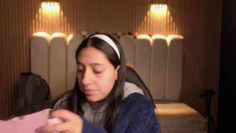 melanny_petite online show from April 10, 2026, 11:26 am