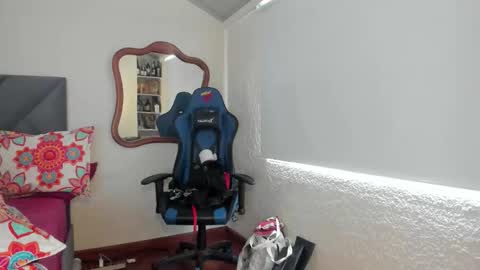 Snapshot of melany_arizaaa chatting on September 28, 2025, 6:35 pm melany_arizaaa online show from September 28, 2025, 6:35 pm