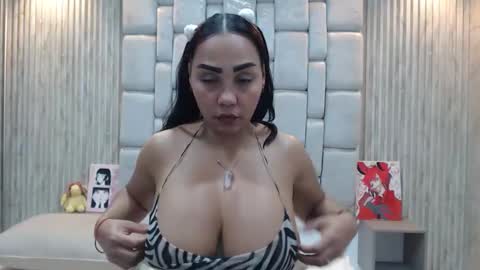 Snapshot of melany_contrera777 chatting on May 28, 2026, 4:32 am melany_contrera777 online show from May 28, 2026, 4:32 am