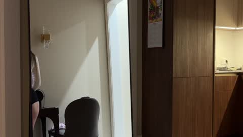 Adel online show from January 31, 2025, 3:00 pm