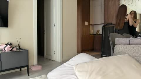 Snapshot of melanybunny chatting on May 9, 2026, 2:44 pm Adel online show from May 9, 2026, 2:44 pm