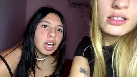 Valentina y Melissa online show from May 28, 2026, 2:42 am