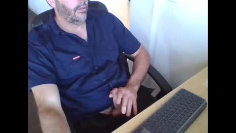 melbguy_075 online show from December 5, 2024, 5:15 am