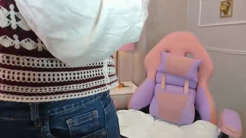 Snapshot of melie_me chatting on February 19, 2026, 11:39 am MELIE online show from February 19, 2026, 11:39 am