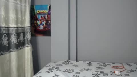 meliinna_xxx online show from April 15, 2026, 3:57 am