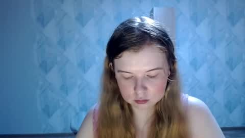 Snapshot of melina_beauty chatting on May 30, 2026, 10:29 pm Melina online show from May 30, 2026, 10:29 pm