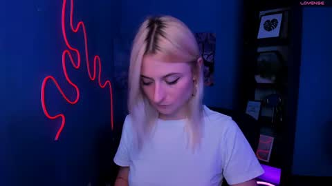 Snapshot of melisa_white1 chatting on June 30, 2026, 7:26 pm Melisa online show from June 30, 2026, 7:26 pm