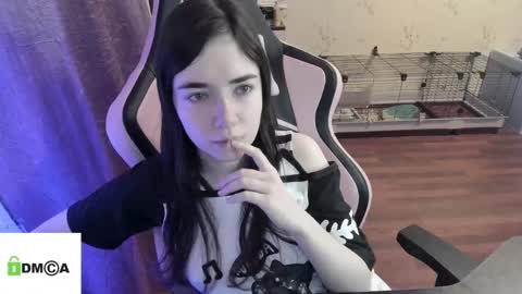 melisanilson online show from December 30, 2024, 12:00 am