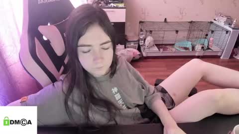 melisanilson online show from February 14, 2025, 9:13 am