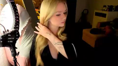 Mel or Lissa 3 Welcome here online show from July 24, 2026, 6:50 pm