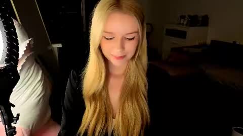 Mel or Lissa 3 Welcome here online show from July 26, 2026, 9:21 pm