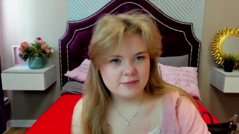Sophia online show from May 14, 2026, 6:20 am