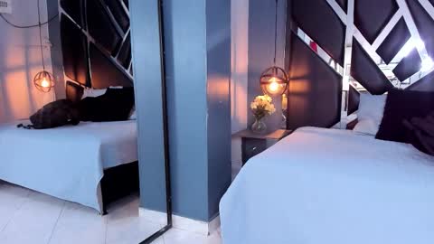 melissa_23_ online show from October 25, 2025, 11:29 am