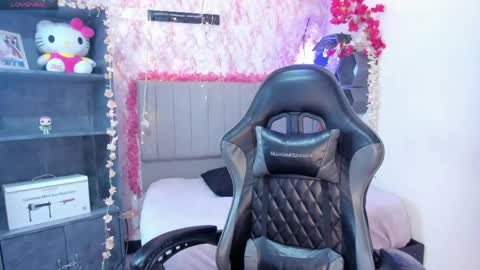 Snapshot of melissa___saenz chatting on May 26, 2026, 12:23 pm melissa___saenz online show from May 26, 2026, 12:23 pm