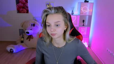 Snapshot of melissa_richardson chatting on January 20, 2025, 11:43 pm Melissa online show from January 20, 2025, 11:43 pm