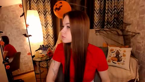 Melisa online show from November 2, 2025, 1:52 am