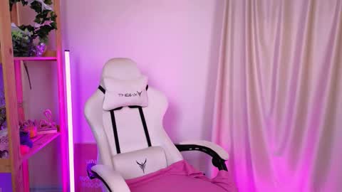 melissagray_ online show from September 14, 2025, 8:02 am