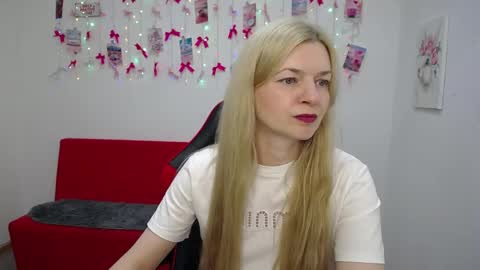Snapshot of melissatylerbb chatting on May 26, 2026, 11:06 am Melissa online show from May 26, 2026, 11:06 am