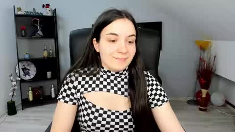 melissawiliam online show from March 6, 2025, 11:58 am