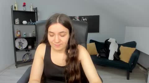 melissawiliam online show from December 1, 2025, 12:10 pm