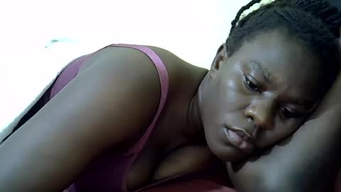 Snapshot of mellanine_ebony chatting on June 22, 2026, 4:31 am mellanine_ebony online show from June 22, 2026, 4:31 am