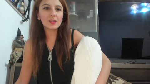 MellyMell  online show from October 15, 2025, 6:52 pm