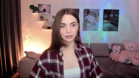 Snapshot of mellifluoustess chatting on April 16, 2026, 4:57 am Tessa online show from April 16, 2026, 4:57 am