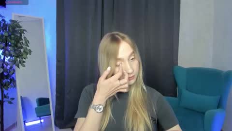 mellisadream online show from October 4, 2025, 3:37 am