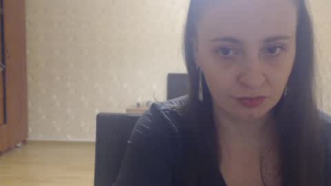 Snapshot of mellodyyyyyy chatting on May 19, 2026, 12:44 pm mellodyyyyyy online show from May 19, 2026, 12:44 pm