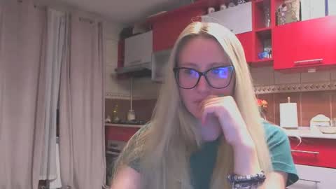 Melly online show from February 8, 2026, 10:13 pm