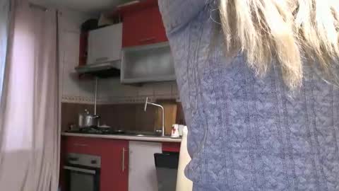 Melly online show from March 18, 2026, 7:22 am