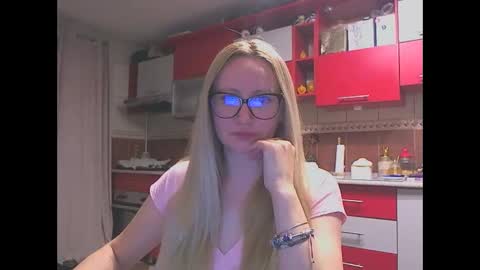 Melly online show from March 18, 2026, 11:08 pm