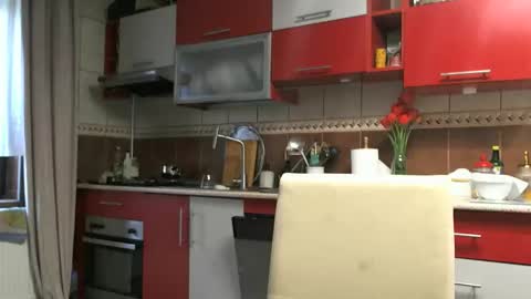 Melly online show from April 20, 2026, 6:27 am