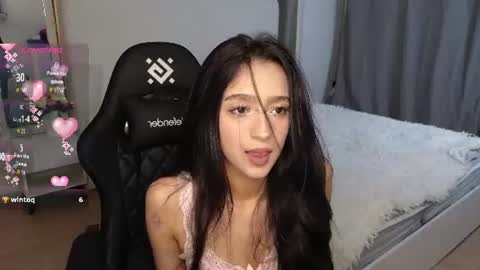 Snapshot of mellymellika chatting on June 8, 2026, 9:15 pm Melly online show from June 8, 2026, 9:15 pm