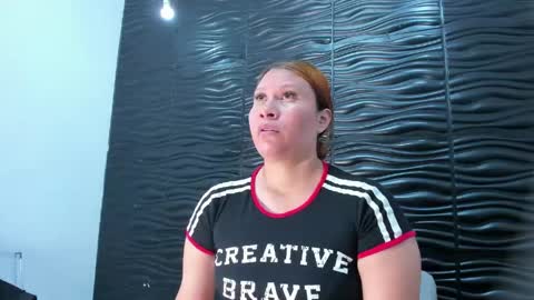 Snapshot of meloddy_megann chatting on May 16, 2026, 7:23 pm Melody online show from May 16, 2026, 7:23 pm