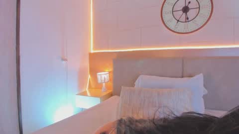 Melody online show from April 26, 2026, 4:21 am