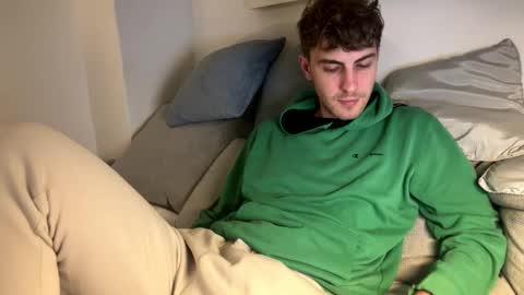 Melodicass online show from March 12, 2026, 1:23 am