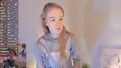 Snapshot of melodievejar chatting on December 20, 2025, 5:47 am melodievejar online show from December 20, 2025, 5:47 am