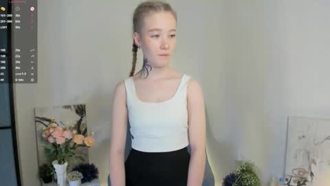 Snapshot of melodievejar chatting on January 12, 2026, 5:23 am melodievejar online show from January 12, 2026, 5:23 am