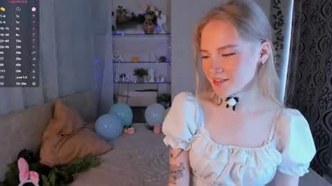Snapshot of melodievejar chatting on June 13, 2026, 4:43 am melodievejar online show from June 13, 2026, 4:43 am