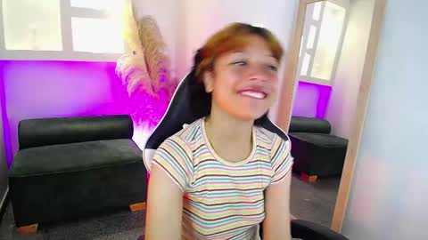 Snapshot of melody701583as chatting on April 25, 2026, 12:52 pm melody701583as online show from April 25, 2026, 12:52 pm