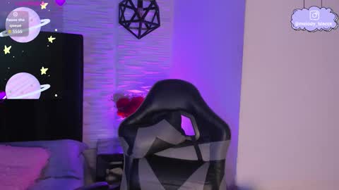 Melody online show from December 20, 2025, 8:27 pm