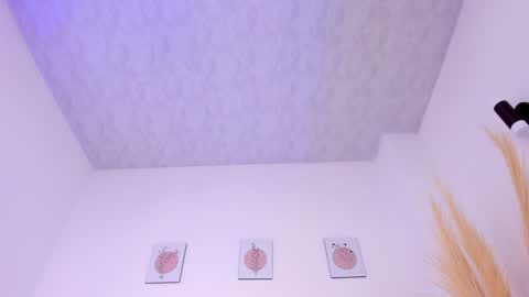 Snapshot of melody_blake16 chatting on February 1, 2025, 5:37 pm online show from February 1, 2025, 5:37 pm