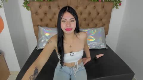 Snapshot of melody_hottt_ chatting on January 22, 2025, 12:38 pm Melody online show from January 22, 2025, 12:38 pm